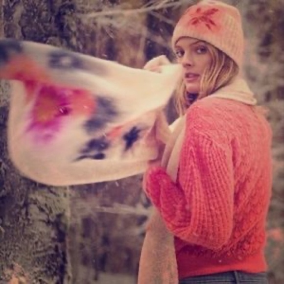 NWT Felted Bouquet Scarf by Troubadour - Picture 8 of 8